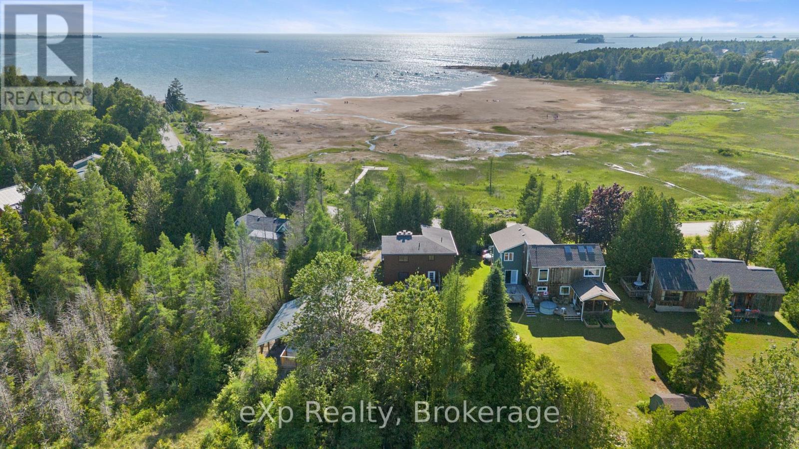 329 Bay Street, South Bruce Peninsula, Ontario  N0H 2T0 - Photo 3 - X12445985