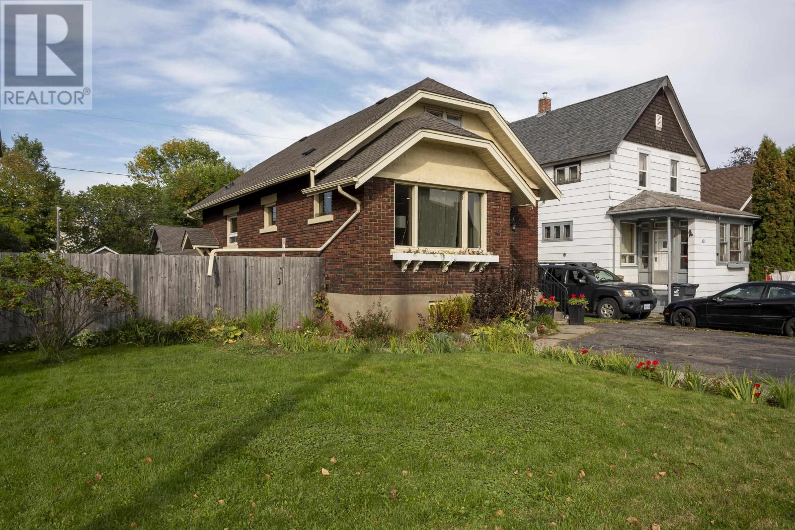 415 Prince Arthur Blvd., Thunder Bay, Ontario