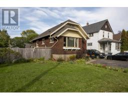415 Prince Arthur Blvd., Thunder Bay, Ontario