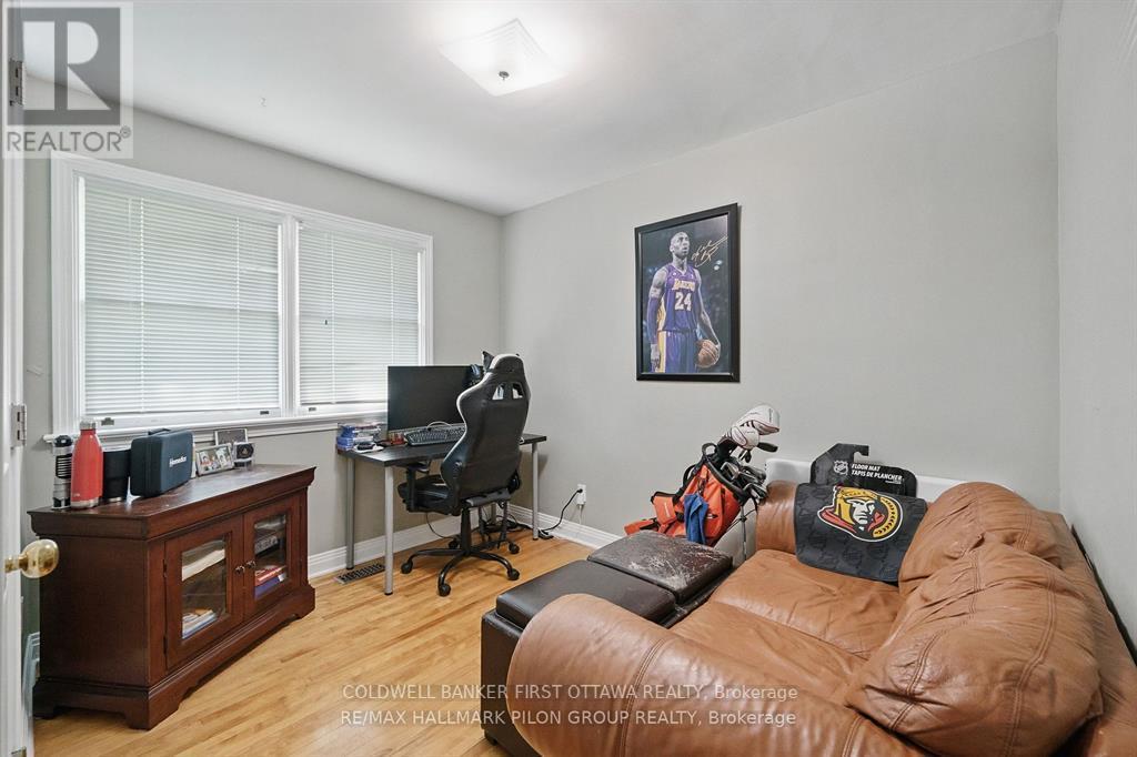 63 Crownhill Street, Ottawa, Ontario  K1J 7K7 - Photo 14 - X12445977