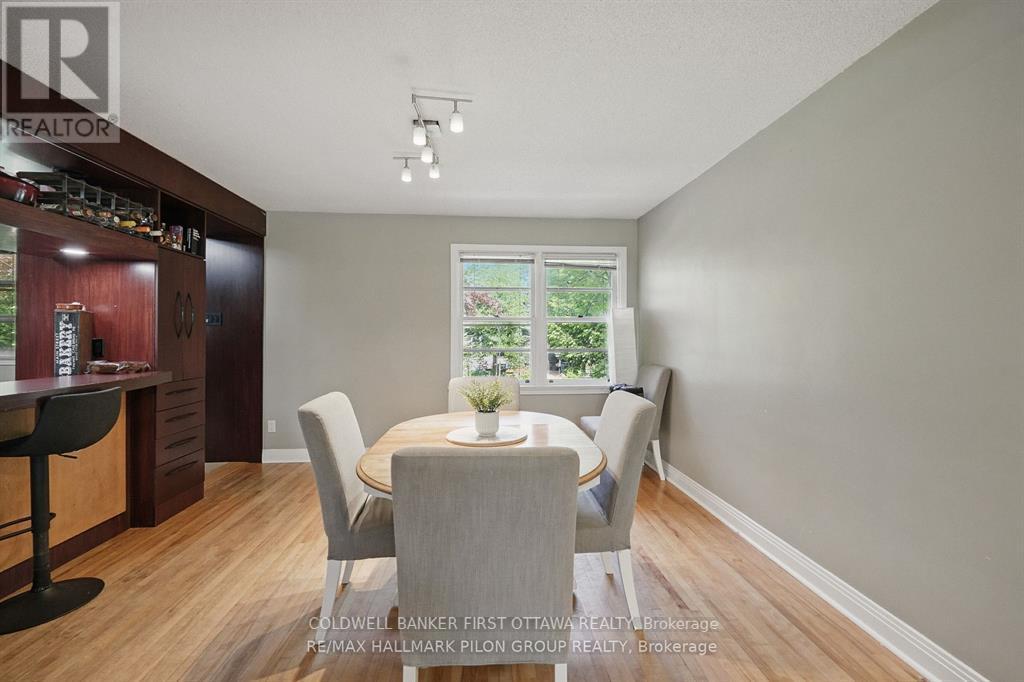 63 Crownhill Street, Ottawa, Ontario  K1J 7K7 - Photo 5 - X12445977