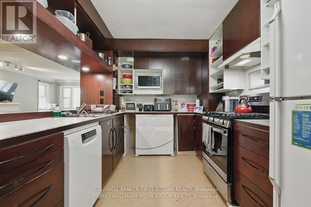 63 Crownhill Street, Ottawa, Ontario  K1J 7K7 - Photo 9 - X12445977