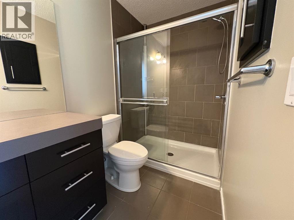 135 Chapalina Square Se, Calgary, Alberta  t2x 0l6 - Photo 8 - A2258067