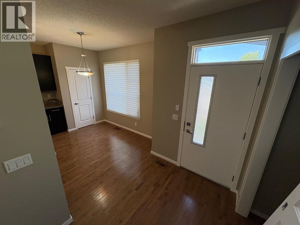 135 Chapalina Square Se, Calgary, Alberta  t2x 0l6 - Photo 4 - A2258067