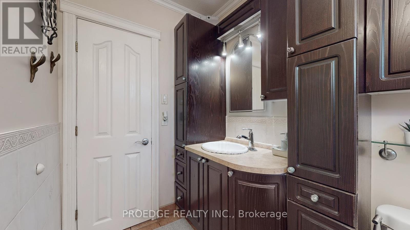 262 Randall Crescent, Toronto, Ontario  M1M 3K4 - Photo 21 - E12445978