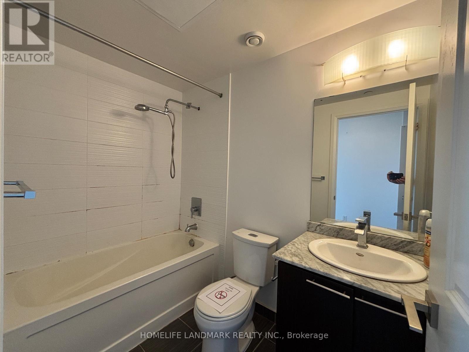 2508 - 7171 Yonge Street, Markham, Ontario  L3T 0C5 - Photo 13 - N12445986