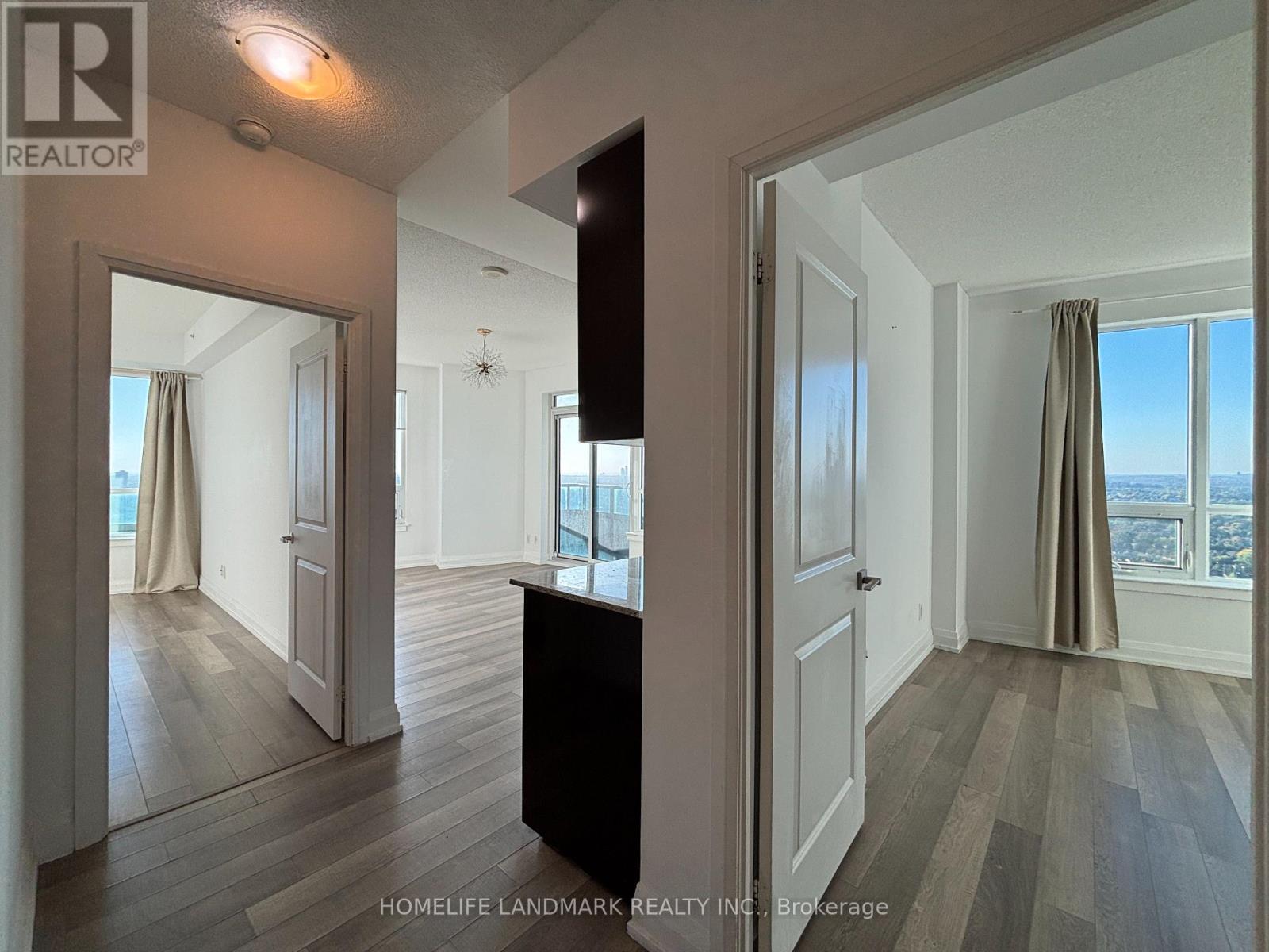 2508 - 7171 Yonge Street, Markham, Ontario  L3T 0C5 - Photo 3 - N12445986