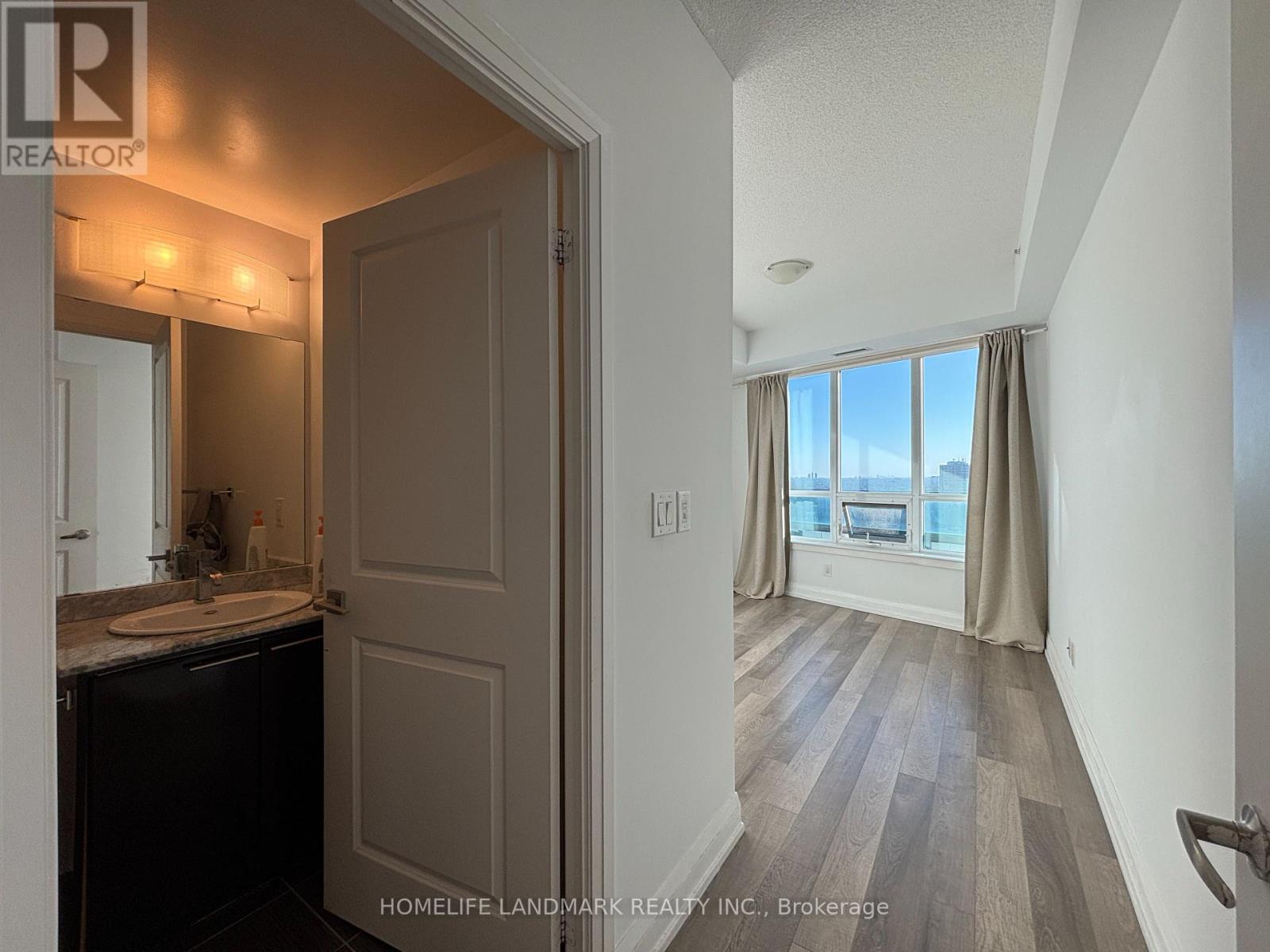 2508 - 7171 Yonge Street, Markham, Ontario  L3T 0C5 - Photo 9 - N12445986