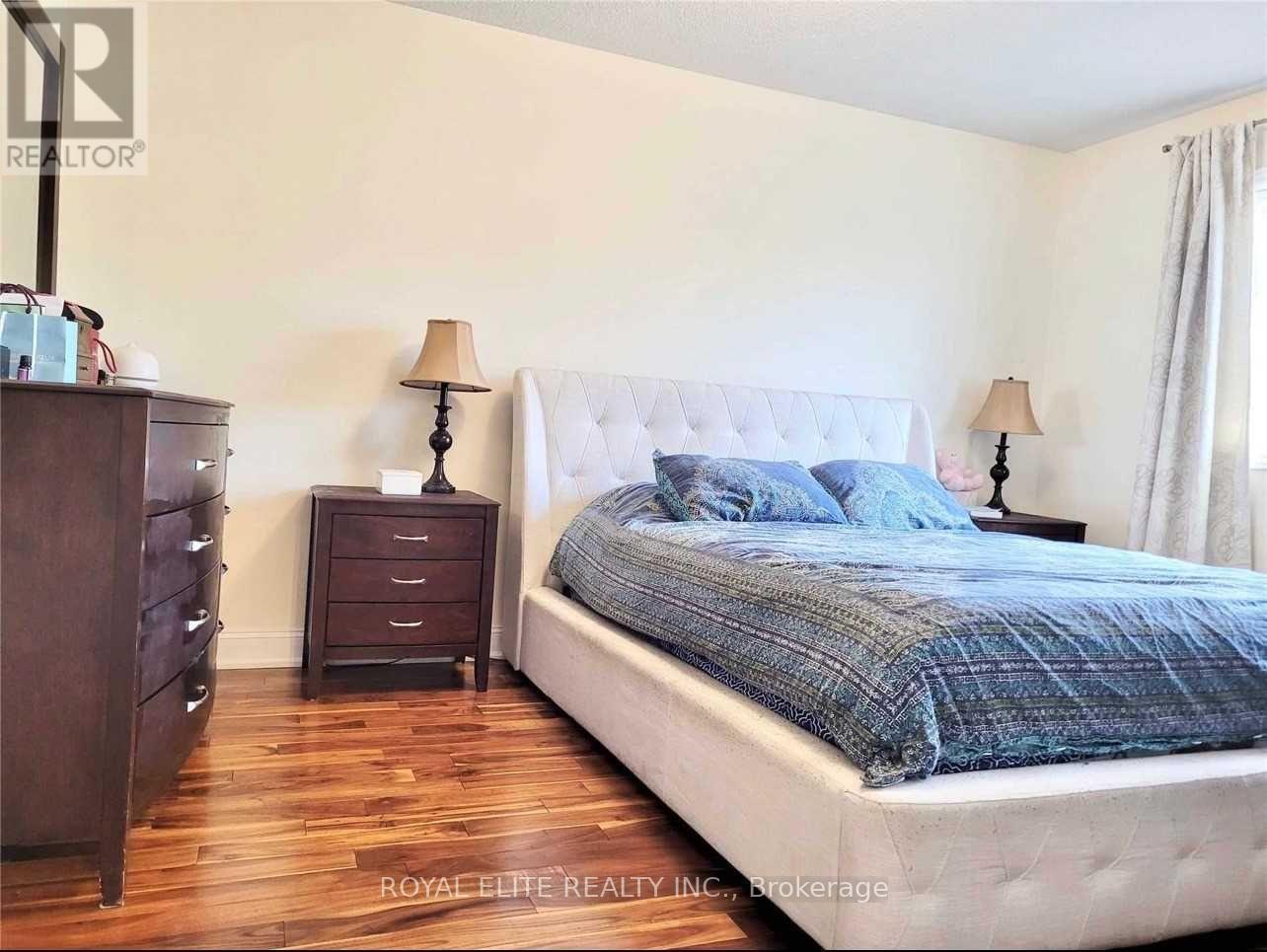 3395 Fountain Park Avenue, Mississauga, Ontario  L5M 7E3 - Photo 8 - W12445983