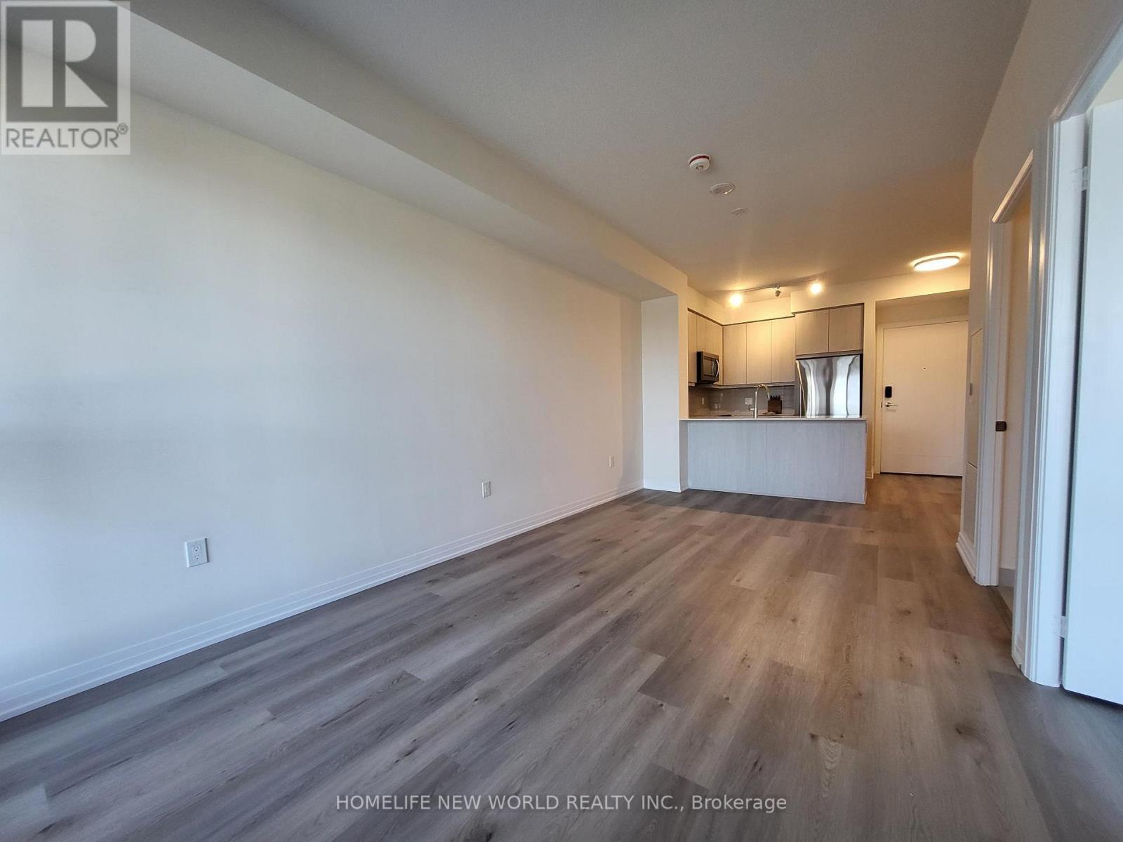 302 - 15 Watergarden Drive, Mississauga, Ontario  L5R 0H4 - Photo 6 - W12445988