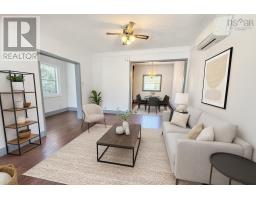 22 Rodney Road, Dartmouth, Ca