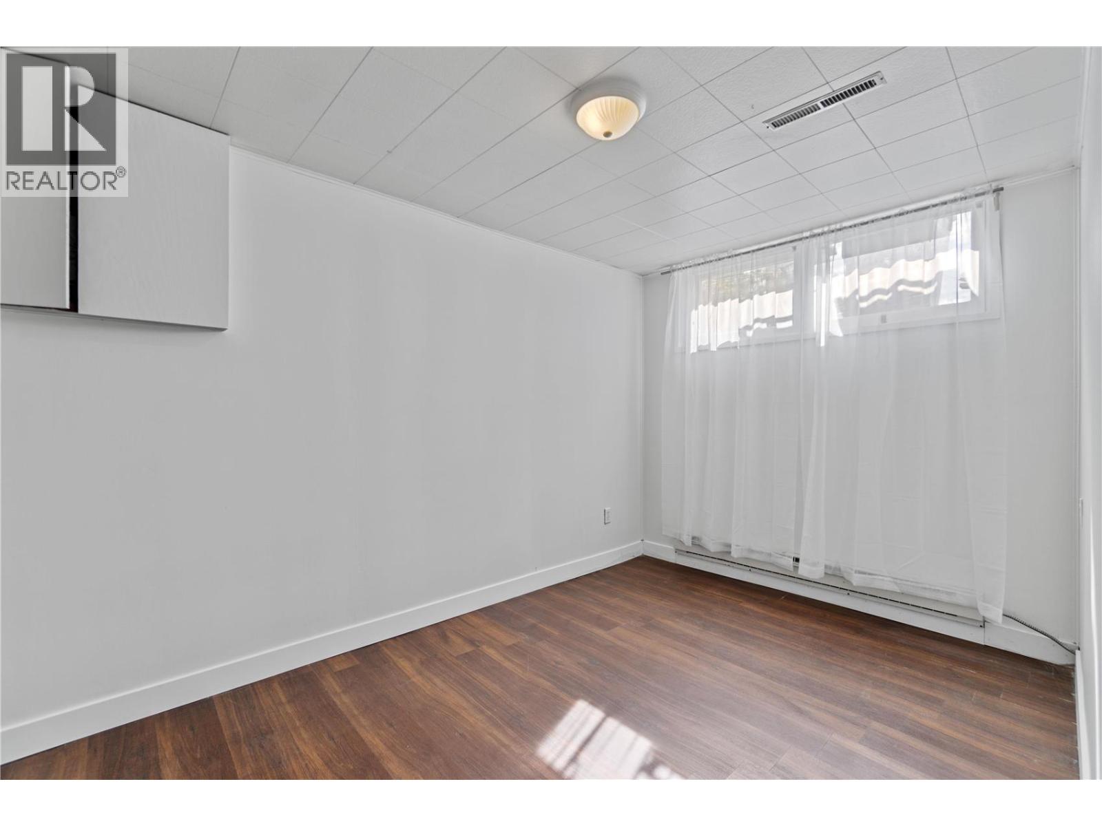 3701 36a Street, Vernon, British Columbia  V1T 6G1 - Photo 38 - 10338234