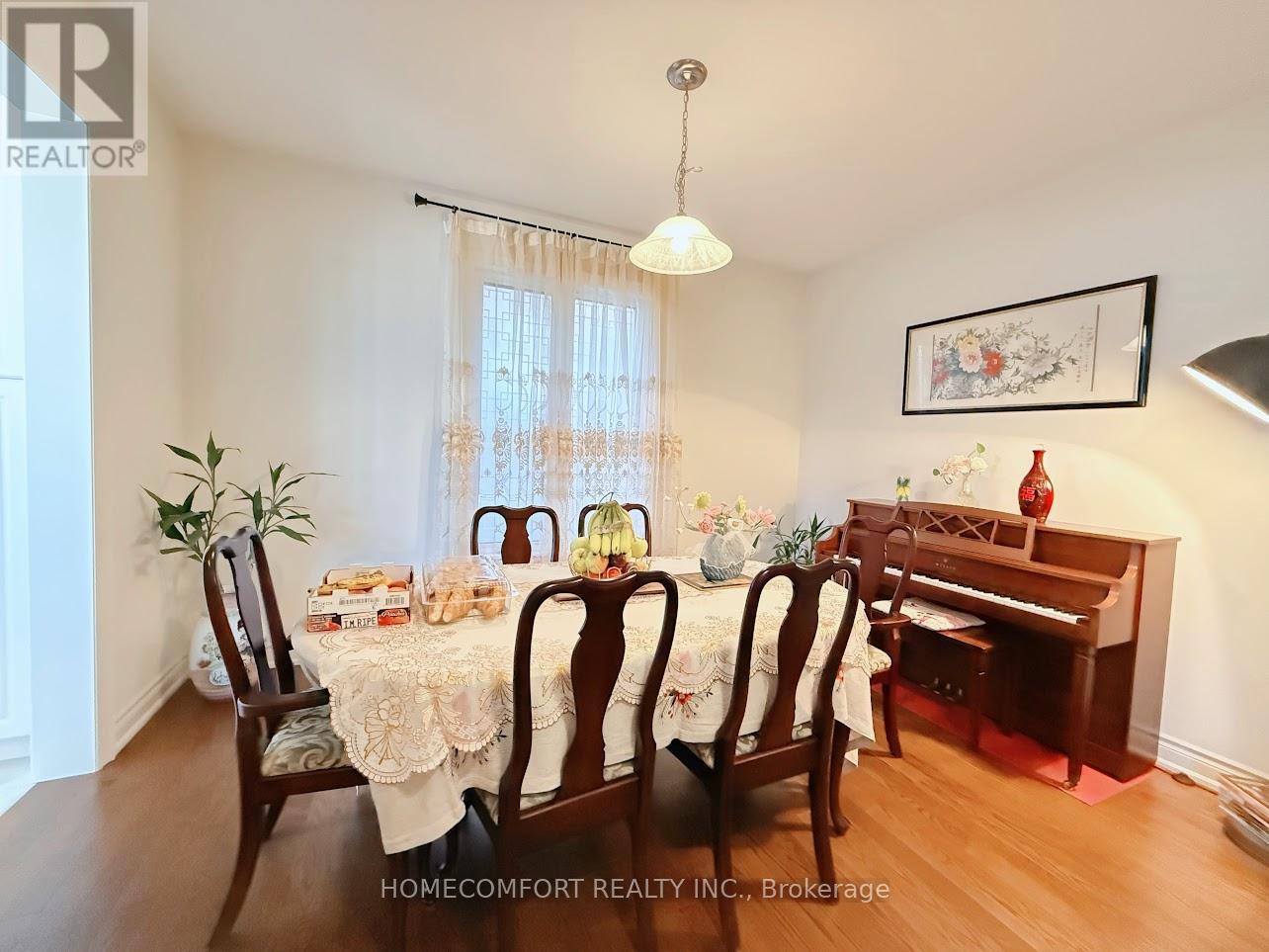 945 Langford Boulevard, Bradford West Gwillimbury, Ontario  L3Z 4J2 - Photo 7 - N12372197