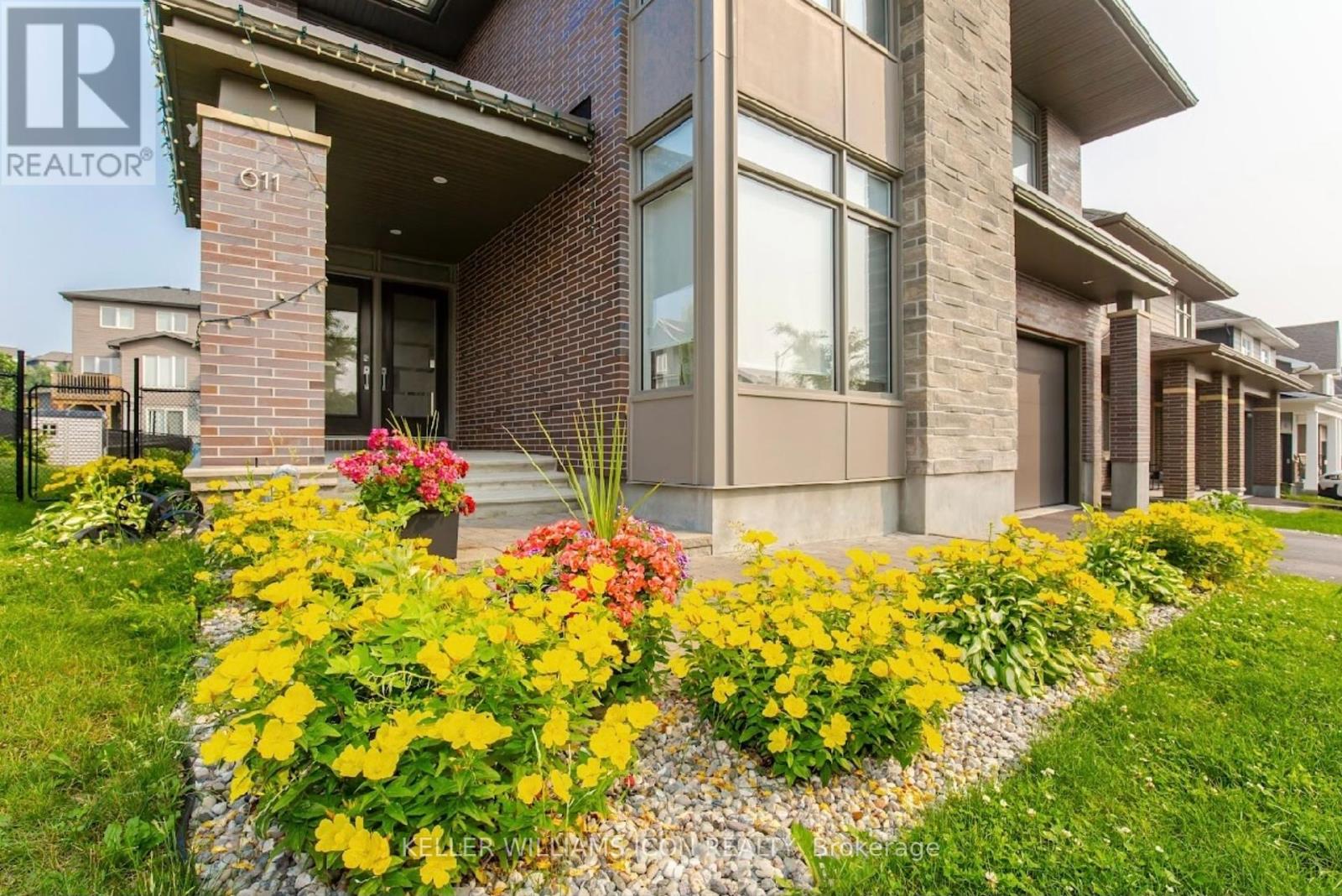 611 Gabriola Way, Ottawa, Ontario  K2T 0M2 - Photo 2 - X12445991