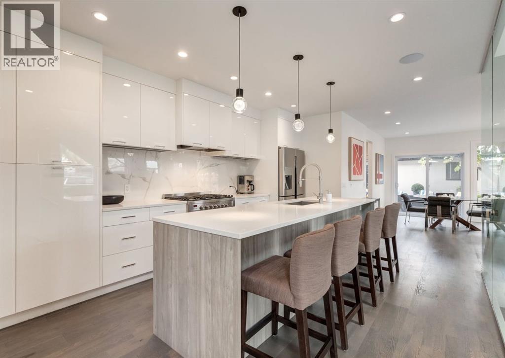 2411 24 Avenue Sw, Calgary, Alberta  T2T 6W2 - Photo 8 - A2261335