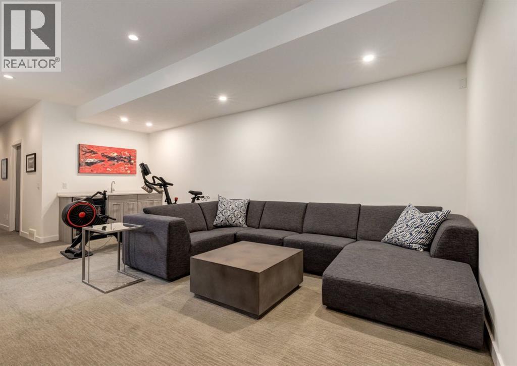 2411 24 Avenue Sw, Calgary, Alberta  T2T 6W2 - Photo 37 - A2261335
