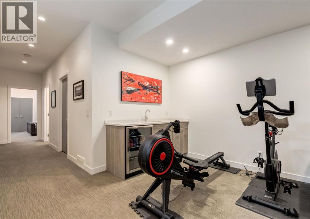 2411 24 Avenue Sw, Calgary, Alberta  T2T 6W2 - Photo 38 - A2261335
