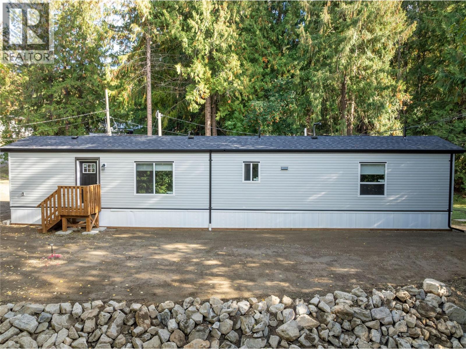 5161 63rd Avenue NE Unit# 31, Salmon Arm, British Columbia