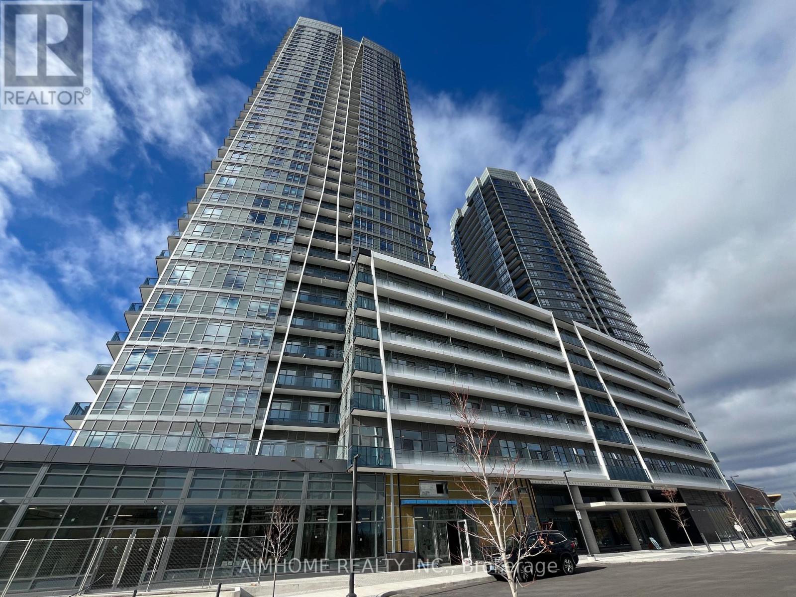 1902 - 50 Upper Mall Way, Vaughan, Ontario  L4J 0L8 - Photo 2 - N12445995