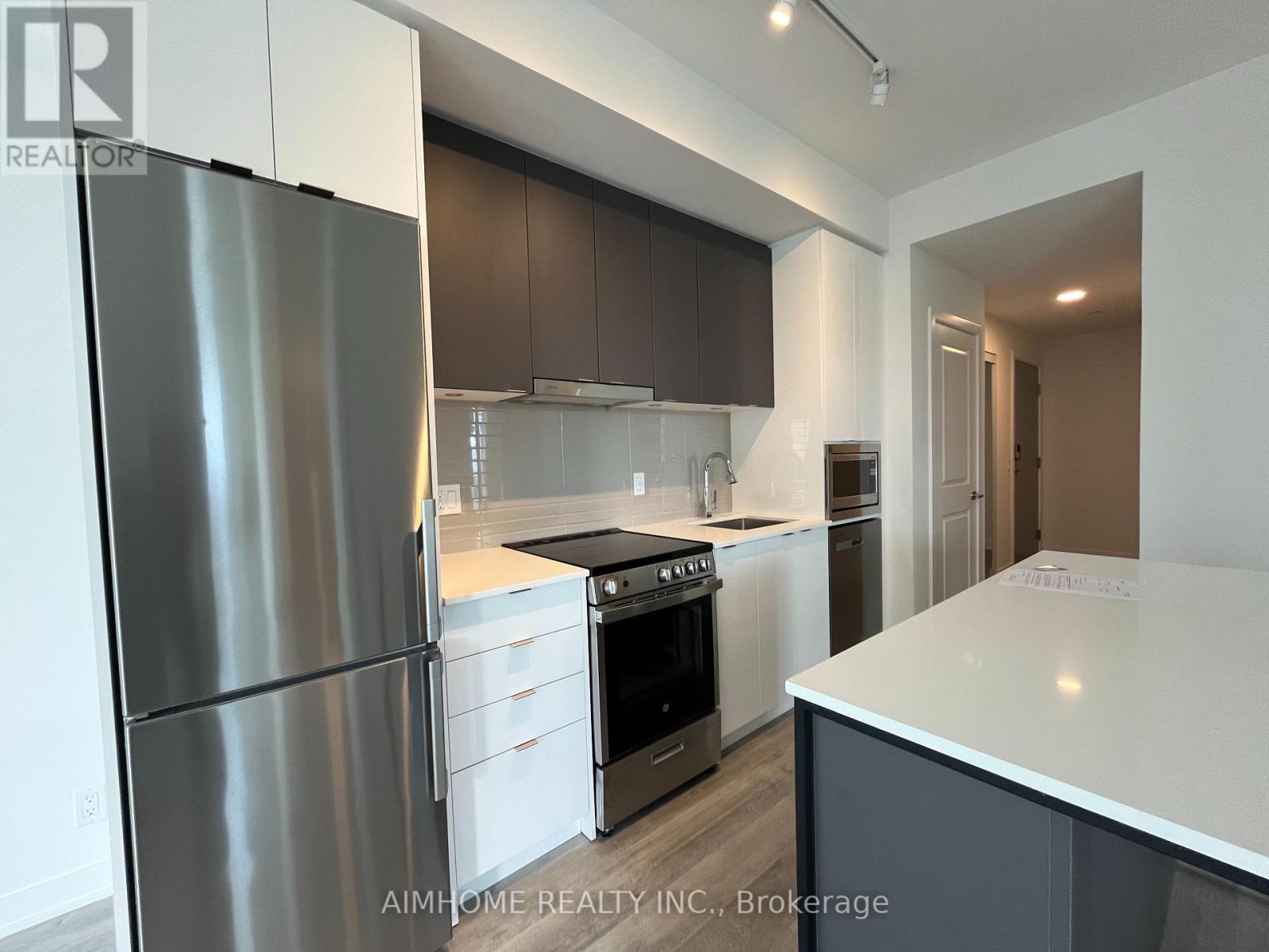 1902 - 50 Upper Mall Way, Vaughan, Ontario  L4J 0L8 - Photo 4 - N12445995