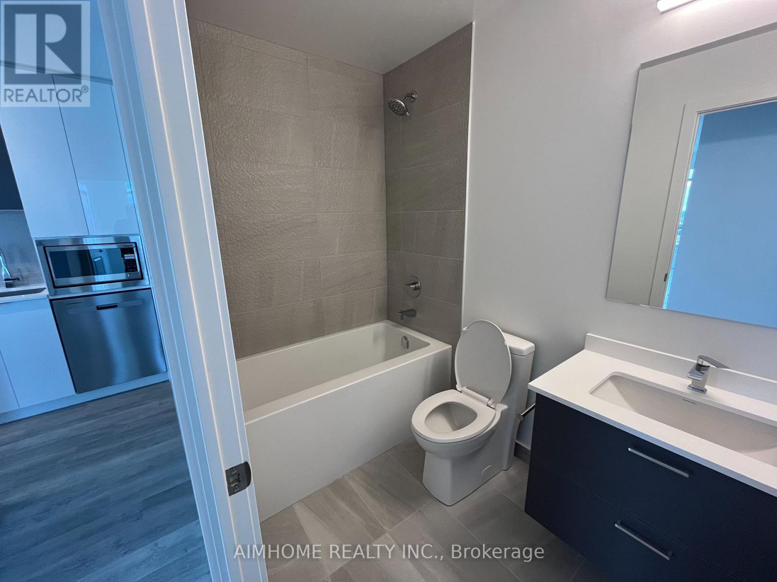 1902 - 50 Upper Mall Way, Vaughan, Ontario  L4J 0L8 - Photo 6 - N12445995