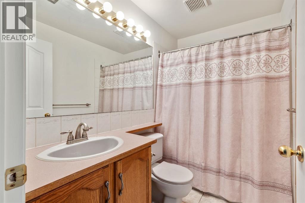 68 Downey Road, Okotoks, Alberta  T1S 1H7 - Photo 37 - A2252612