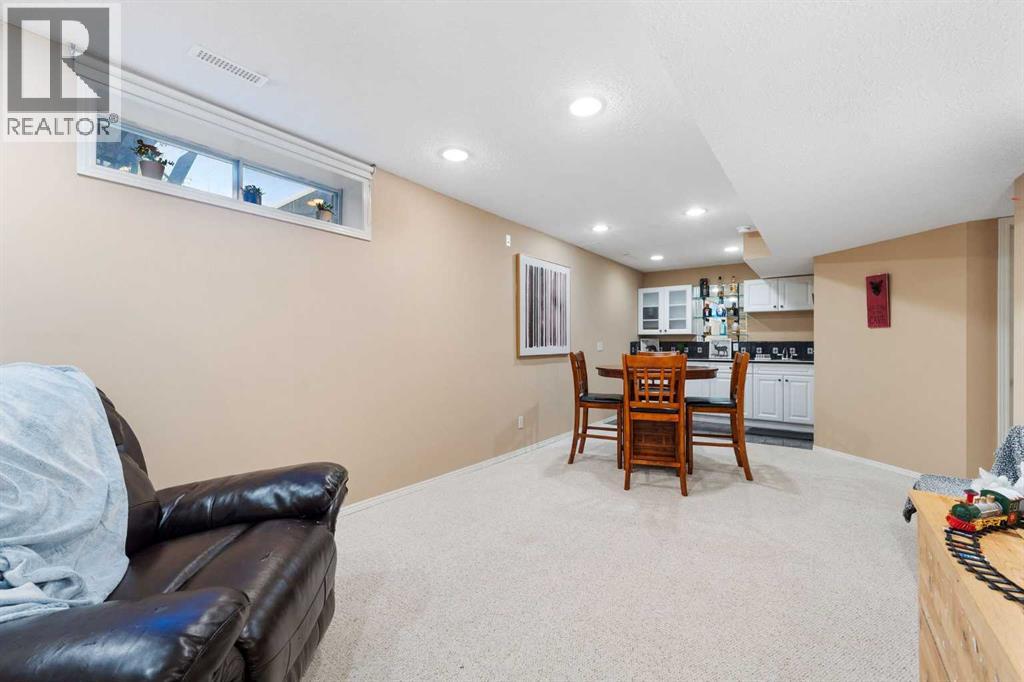 9541 21 Street Se, Calgary, Alberta  T2C 4G1 - Photo 19 - A2261542