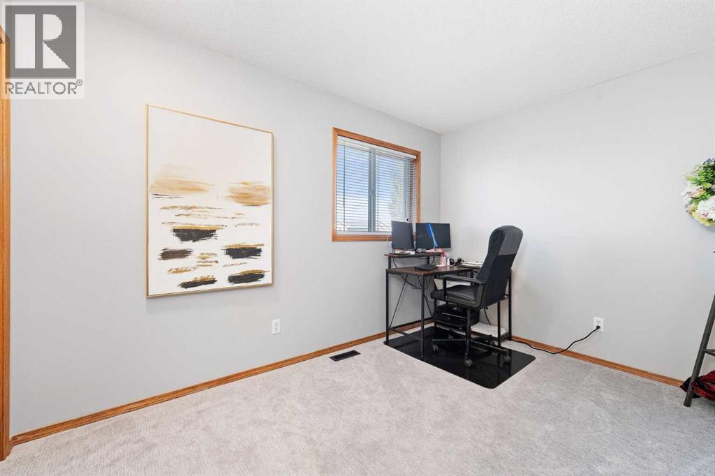 9541 21 Street Se, Calgary, Alberta  T2C 4G1 - Photo 14 - A2261542