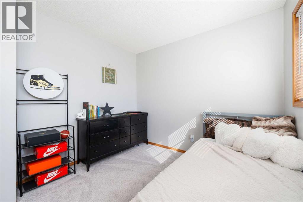 9541 21 Street Se, Calgary, Alberta  T2C 4G1 - Photo 16 - A2261542