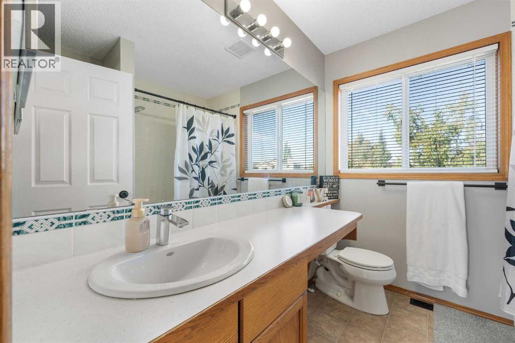 9541 21 Street Se, Calgary, Alberta  T2C 4G1 - Photo 13 - A2261542