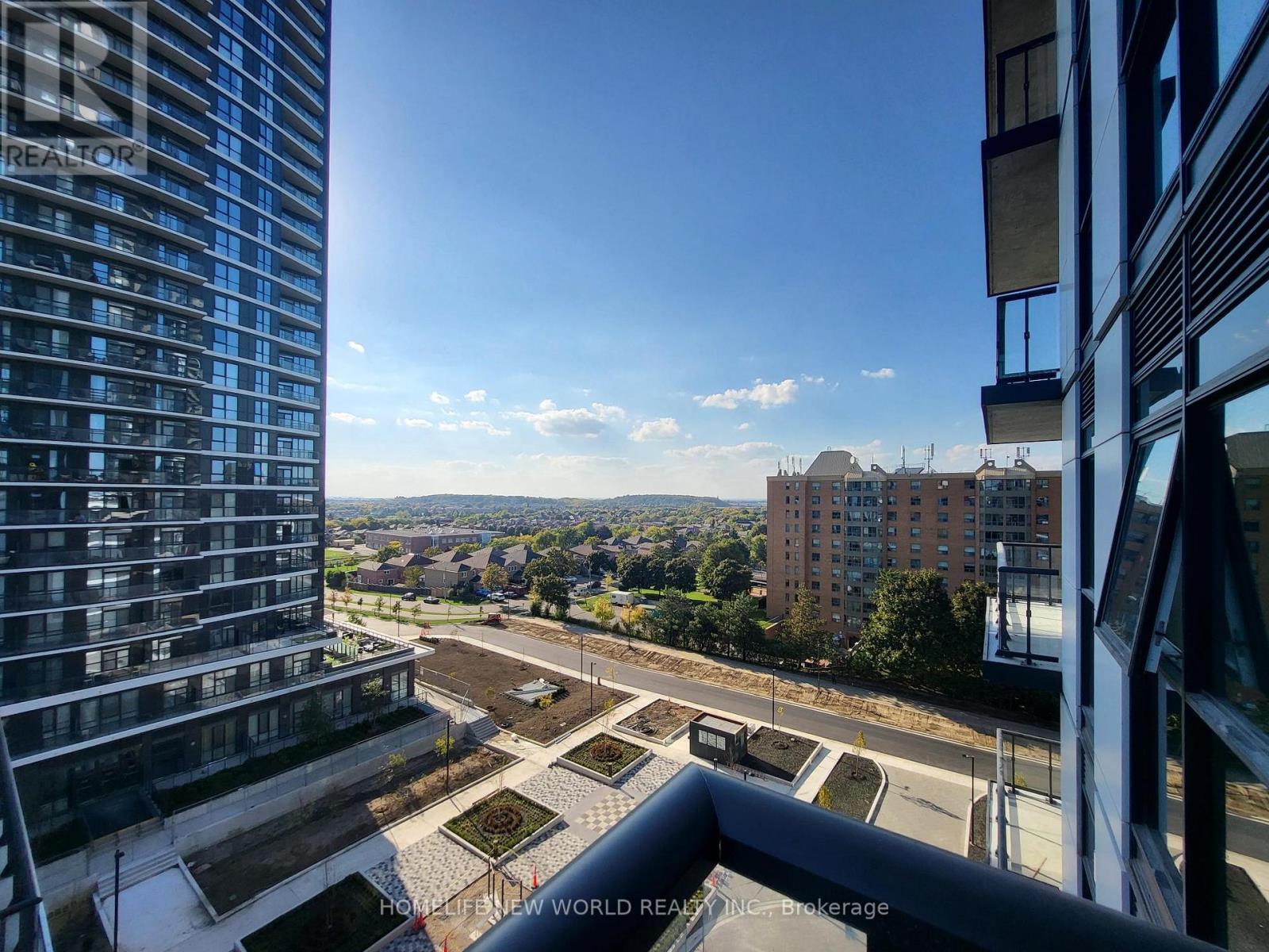 705 - 15 Watergarden Drive, Mississauga, Ontario  L5R 0H4 - Photo 13 - W12445996