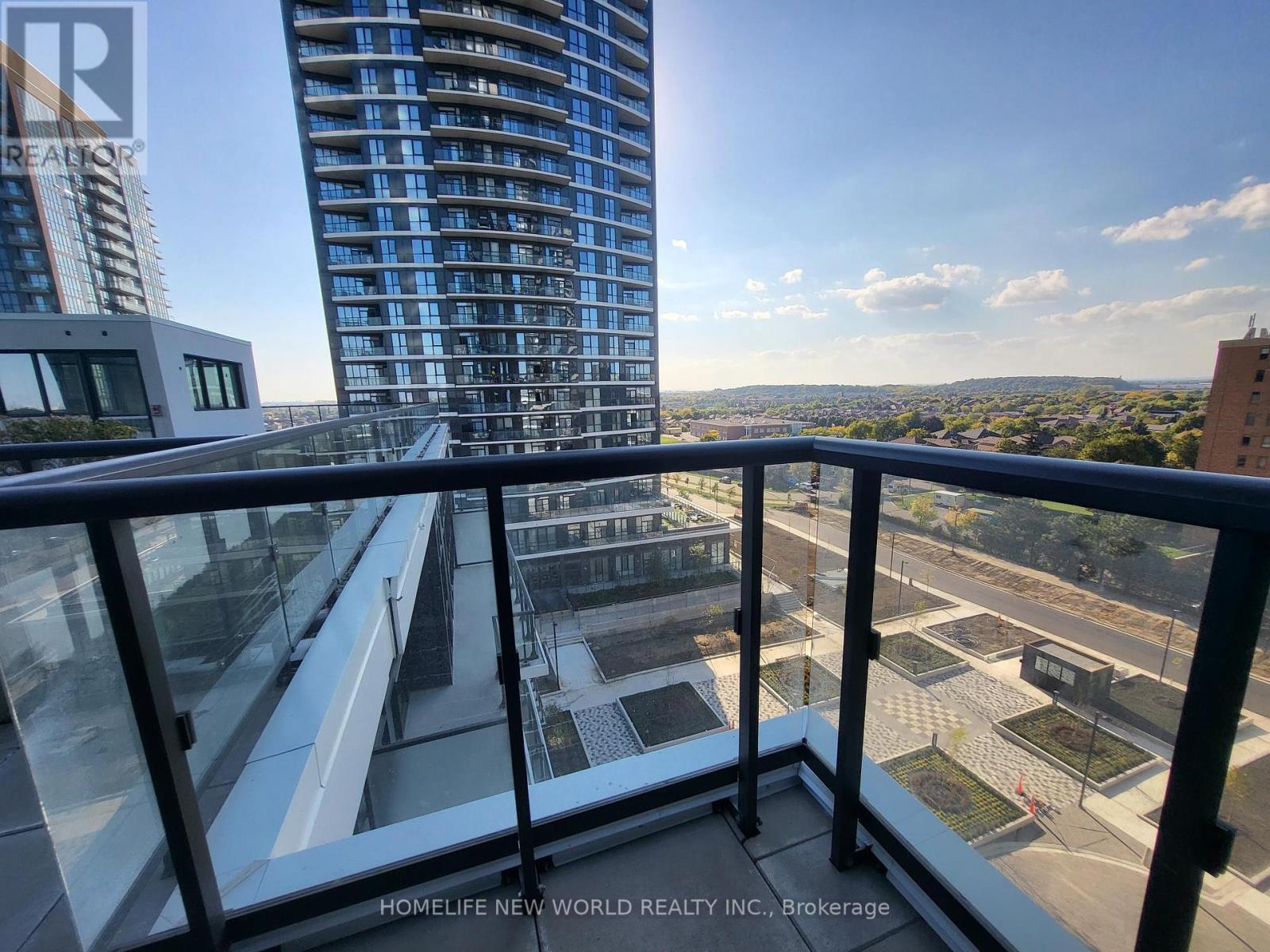 705 - 15 Watergarden Drive, Mississauga, Ontario  L5R 0H4 - Photo 15 - W12445996