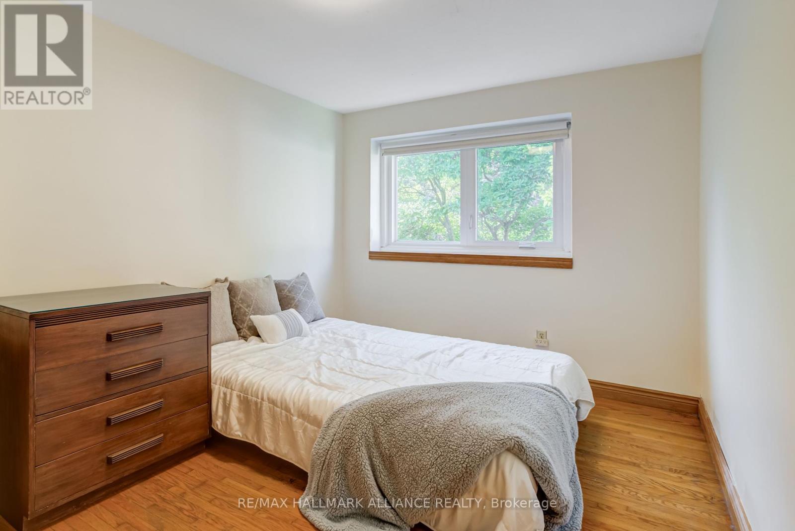2033 Water's Edge Drive, Oakville (Br Bronte), Ontario  L6L 1A3 - Photo 27 - W12445997