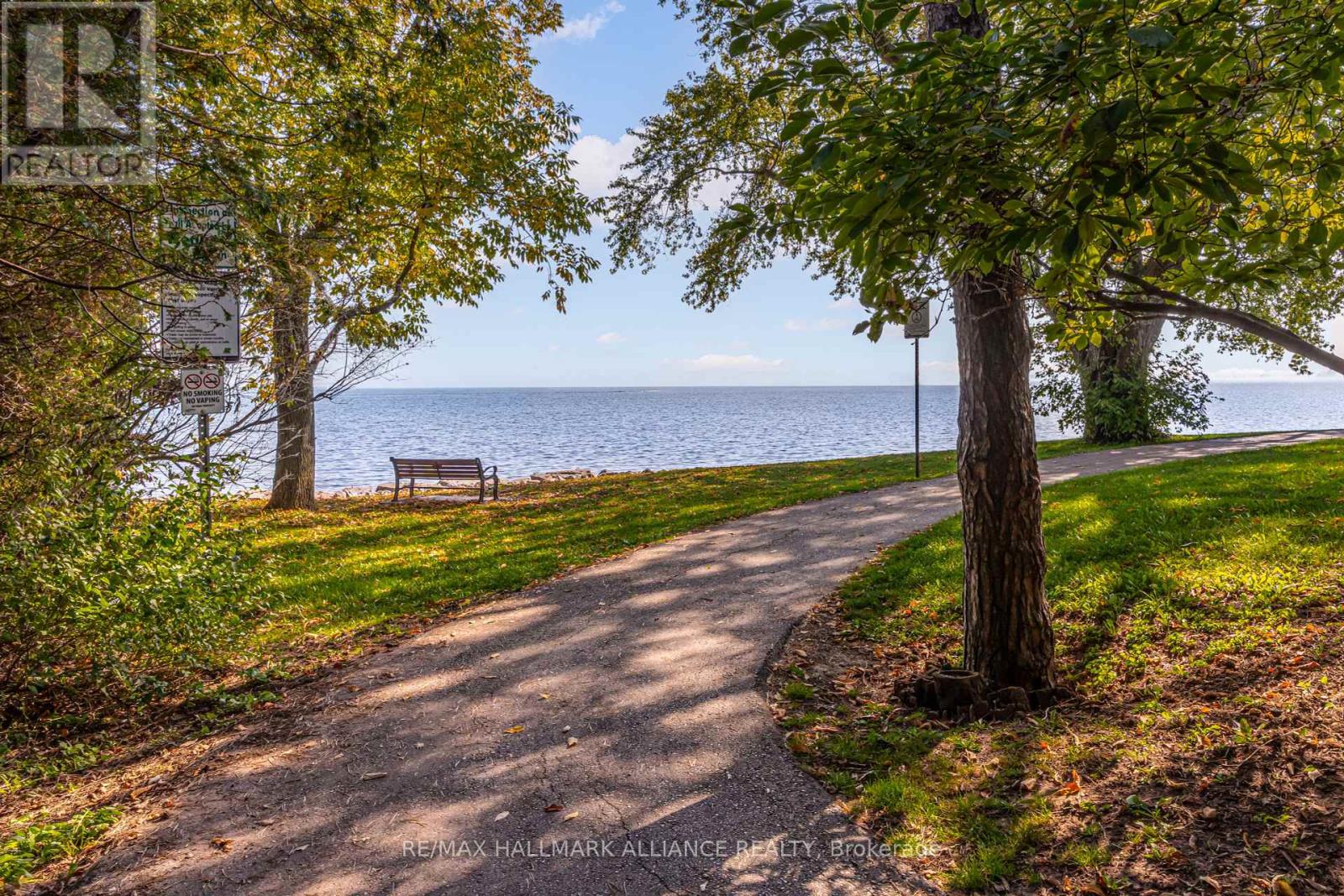 2033 Water's Edge Drive, Oakville (Br Bronte), Ontario  L6L 1A3 - Photo 45 - W12445997
