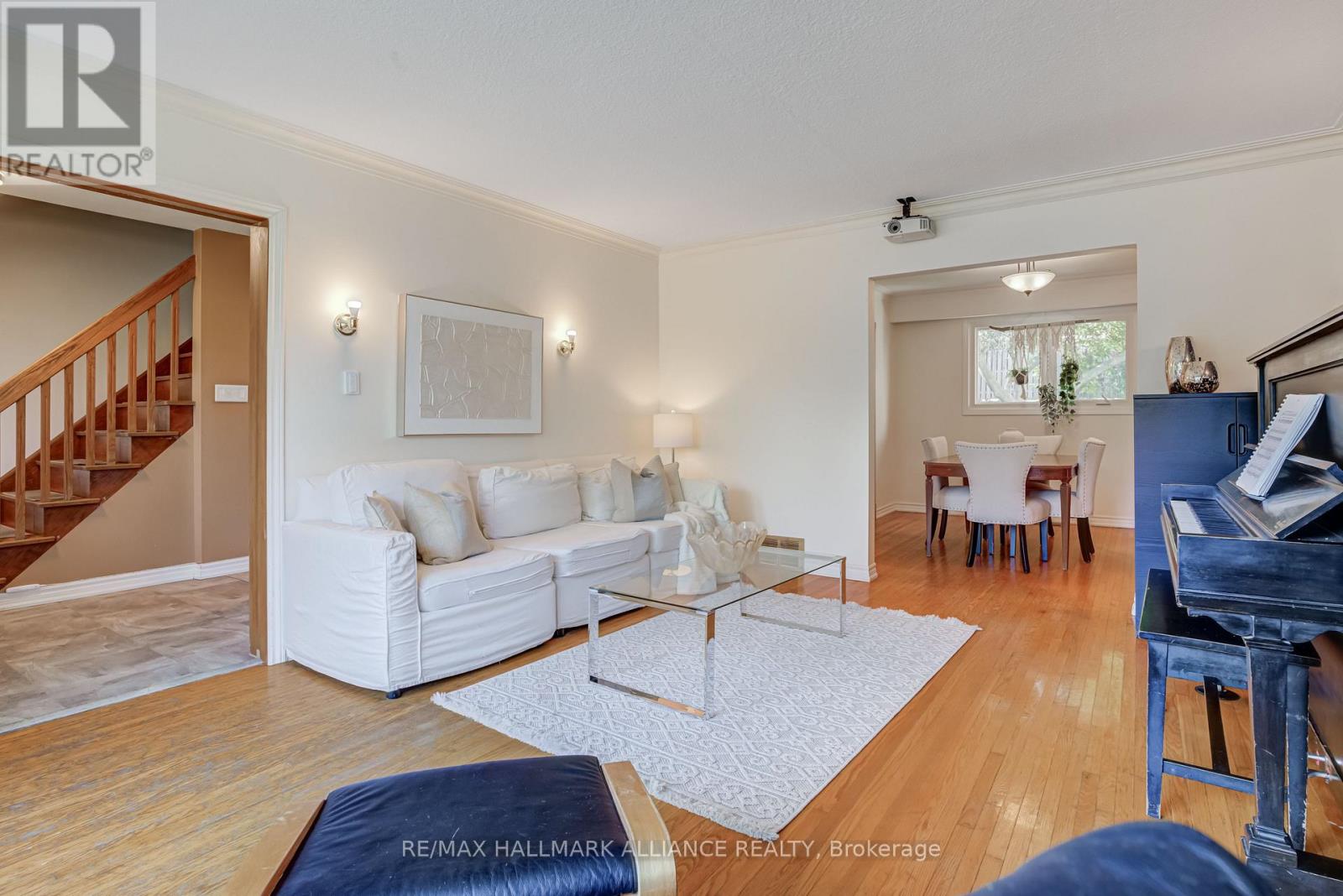 2033 Water's Edge Drive, Oakville (Br Bronte), Ontario  L6L 1A3 - Photo 7 - W12445997