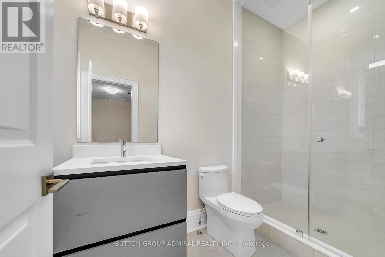 23 Kingwood Lane, Aurora, Ontario  L4G 6W4 - Photo 20 - N12444582
