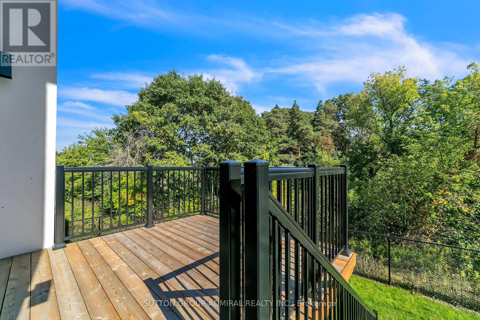 23 Kingwood Lane, Aurora, Ontario  L4G 6W4 - Photo 22 - N12444582