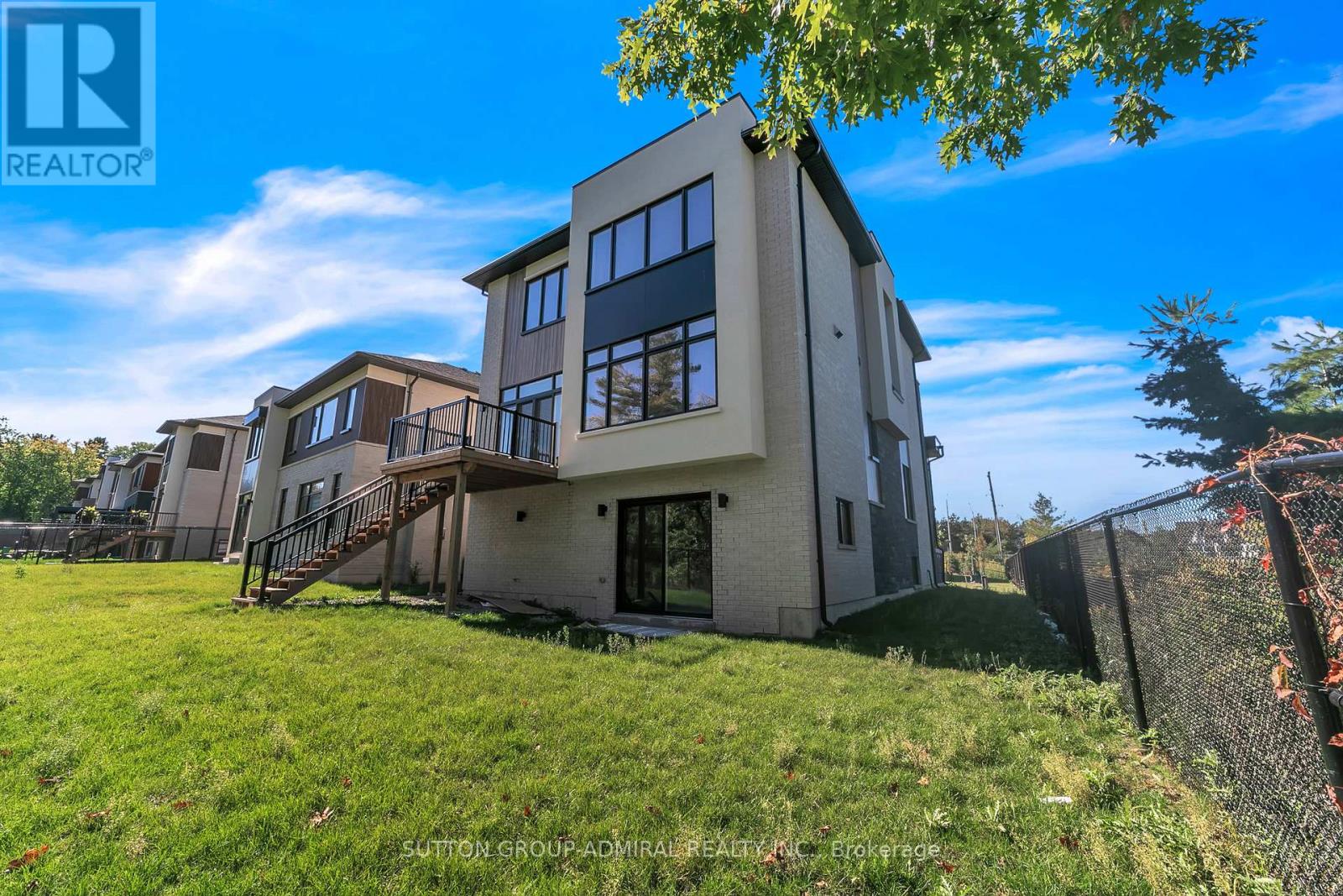 23 Kingwood Lane, Aurora, Ontario  L4G 6W4 - Photo 37 - N12444582