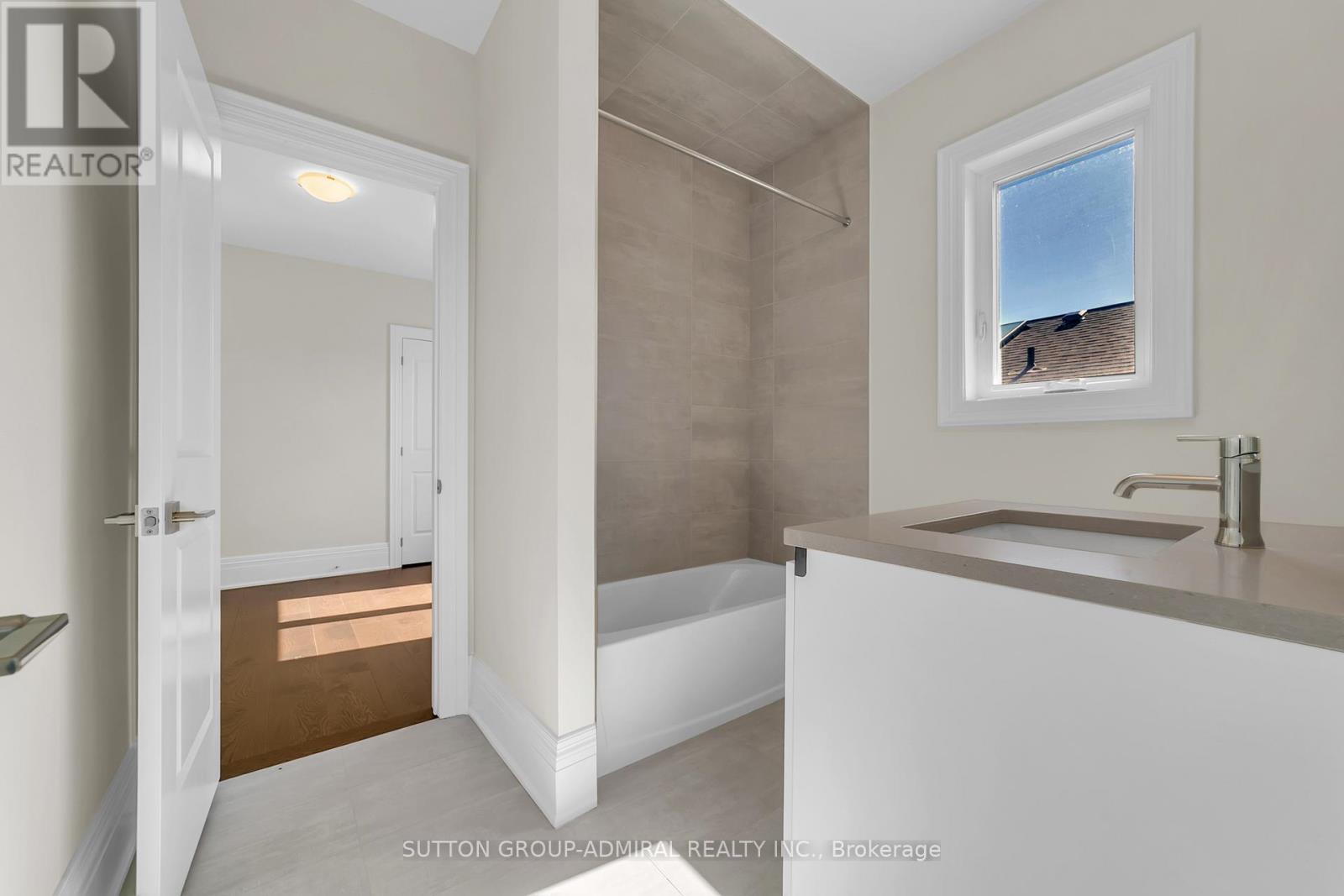 23 Kingwood Lane, Aurora, Ontario  L4G 6W4 - Photo 32 - N12444582