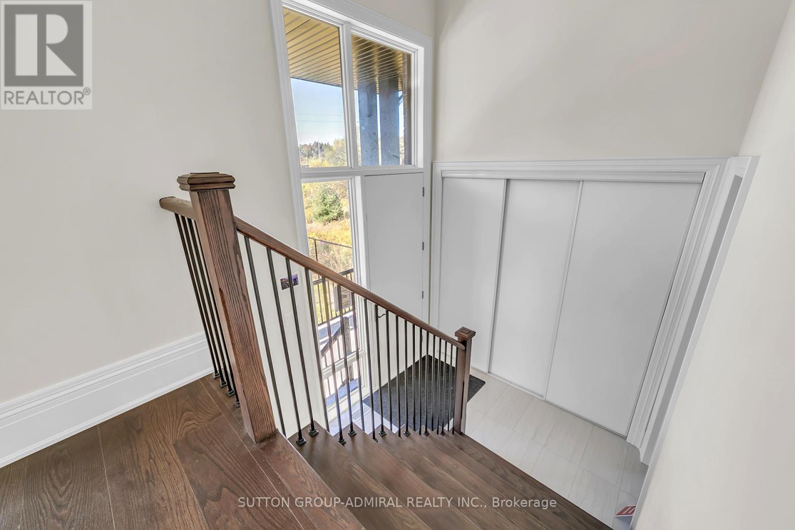 23 Kingwood Lane, Aurora, Ontario  L4G 6W4 - Photo 4 - N12444582