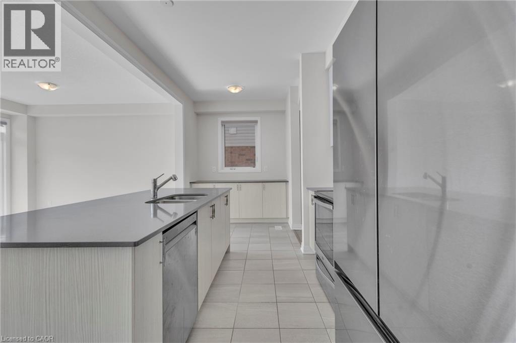 425 Robert Woolner Street Street, Ayr, Ontario  N0B 1E0 - Photo 23 - 40776521