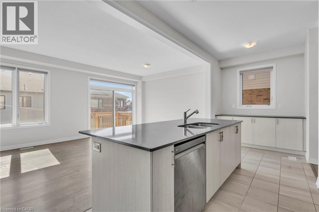 425 Robert Woolner Street Street, Ayr, Ontario  N0B 1E0 - Photo 24 - 40776521