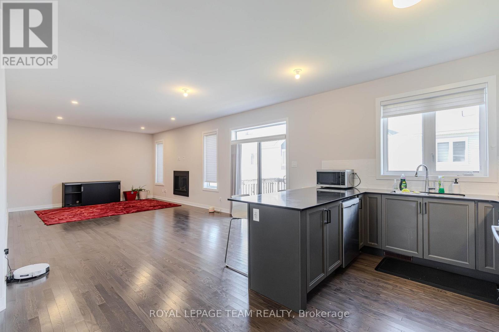 749 Eminence Street, Ottawa, Ontario  K2J 6X6 - Photo 22 - X12445998