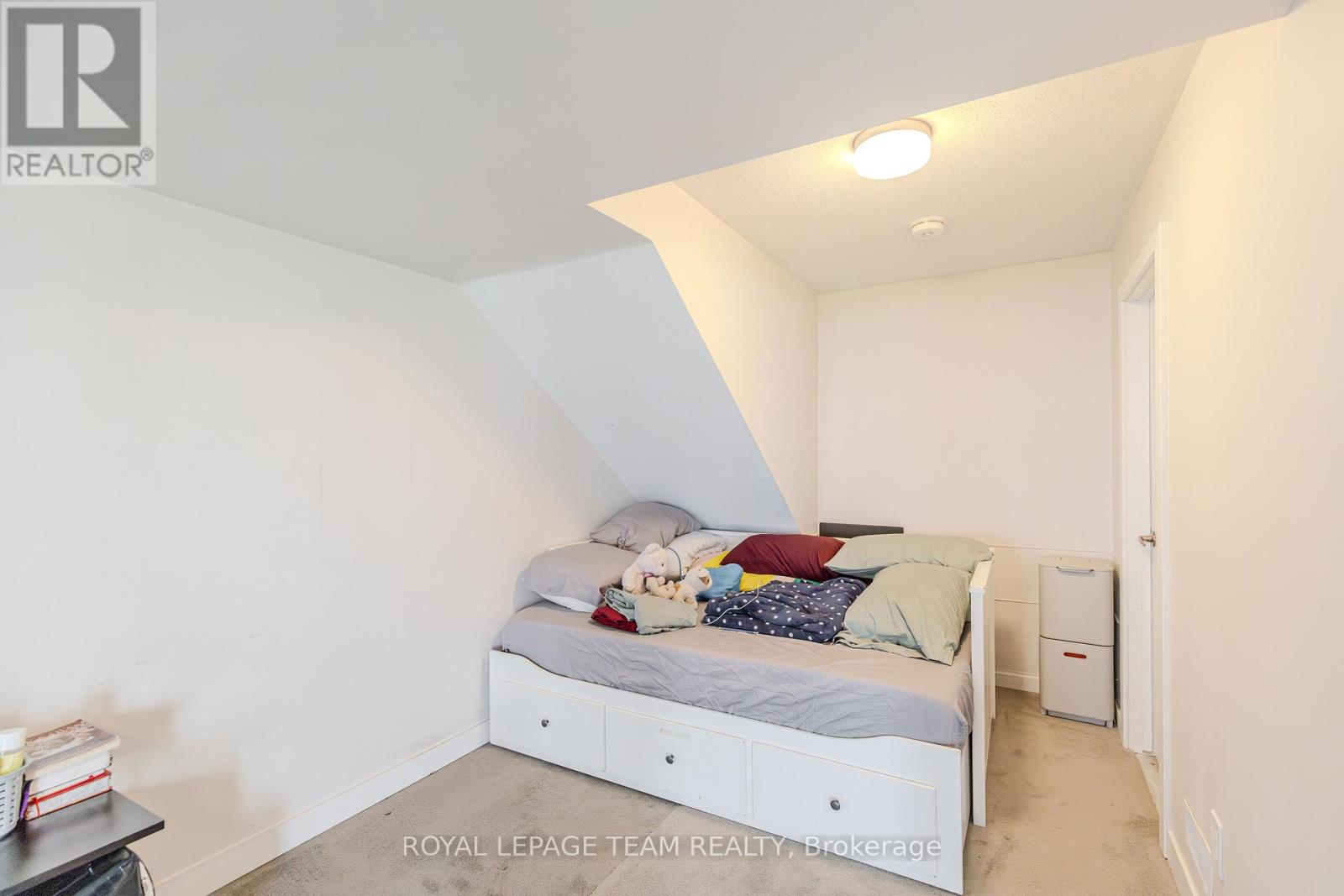 749 Eminence Street, Ottawa, Ontario  K2J 6X6 - Photo 29 - X12445998