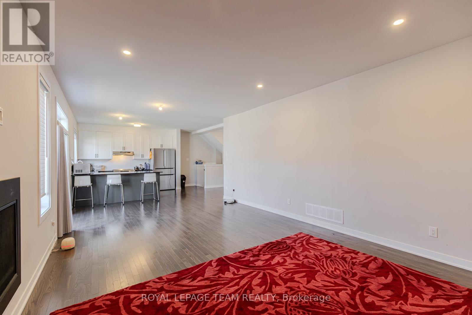 749 Eminence Street, Ottawa, Ontario  K2J 6X6 - Photo 4 - X12445998