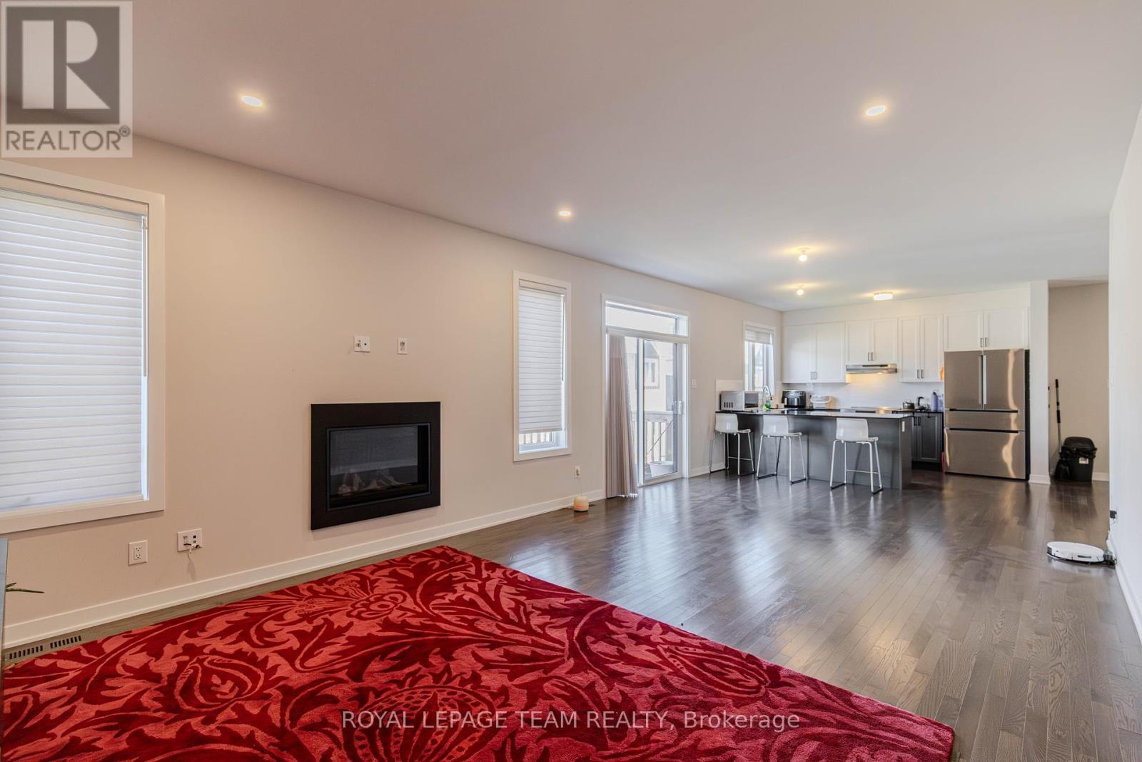749 Eminence Street, Ottawa, Ontario  K2J 6X6 - Photo 5 - X12445998