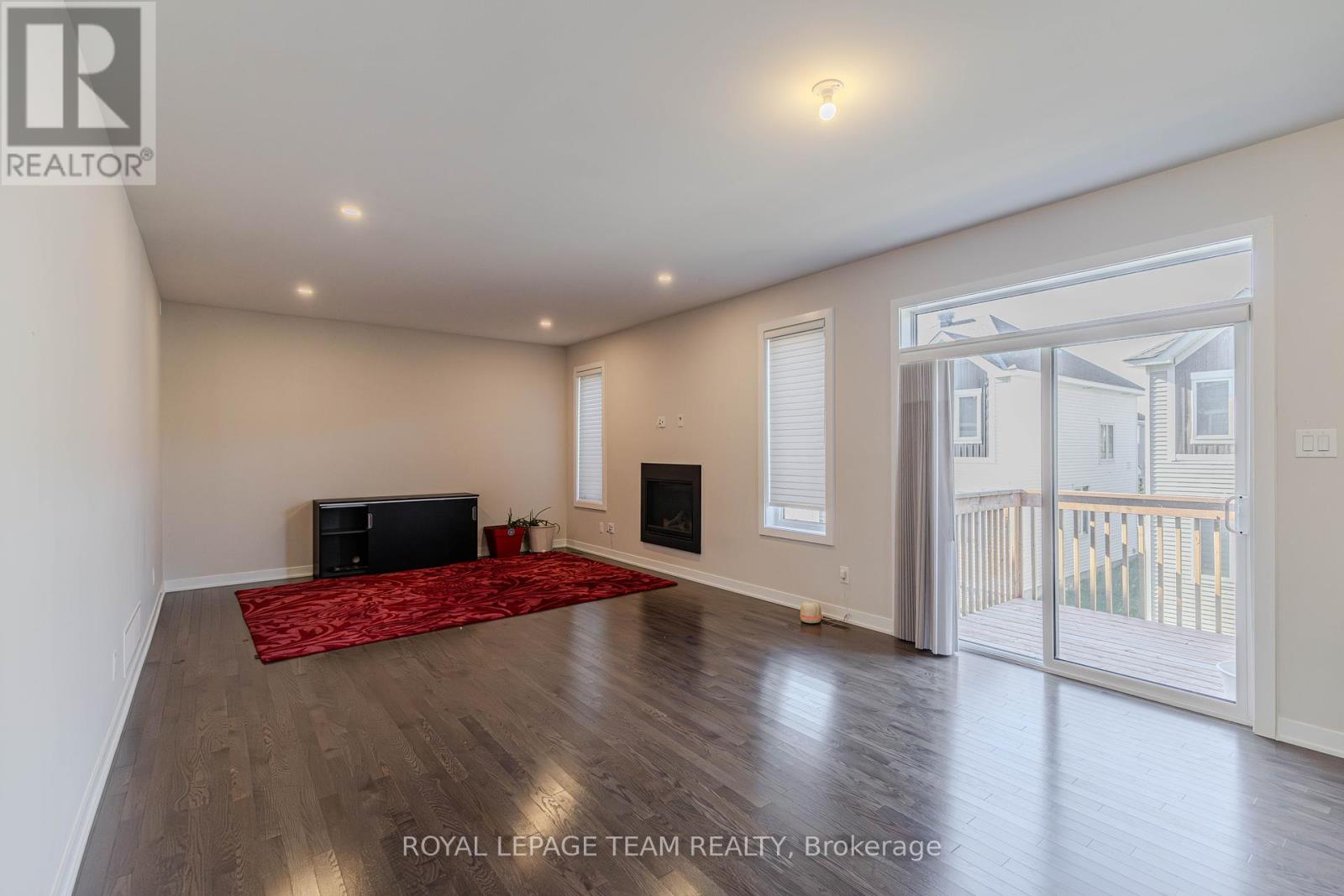 749 Eminence Street, Ottawa, Ontario  K2J 6X6 - Photo 9 - X12445998