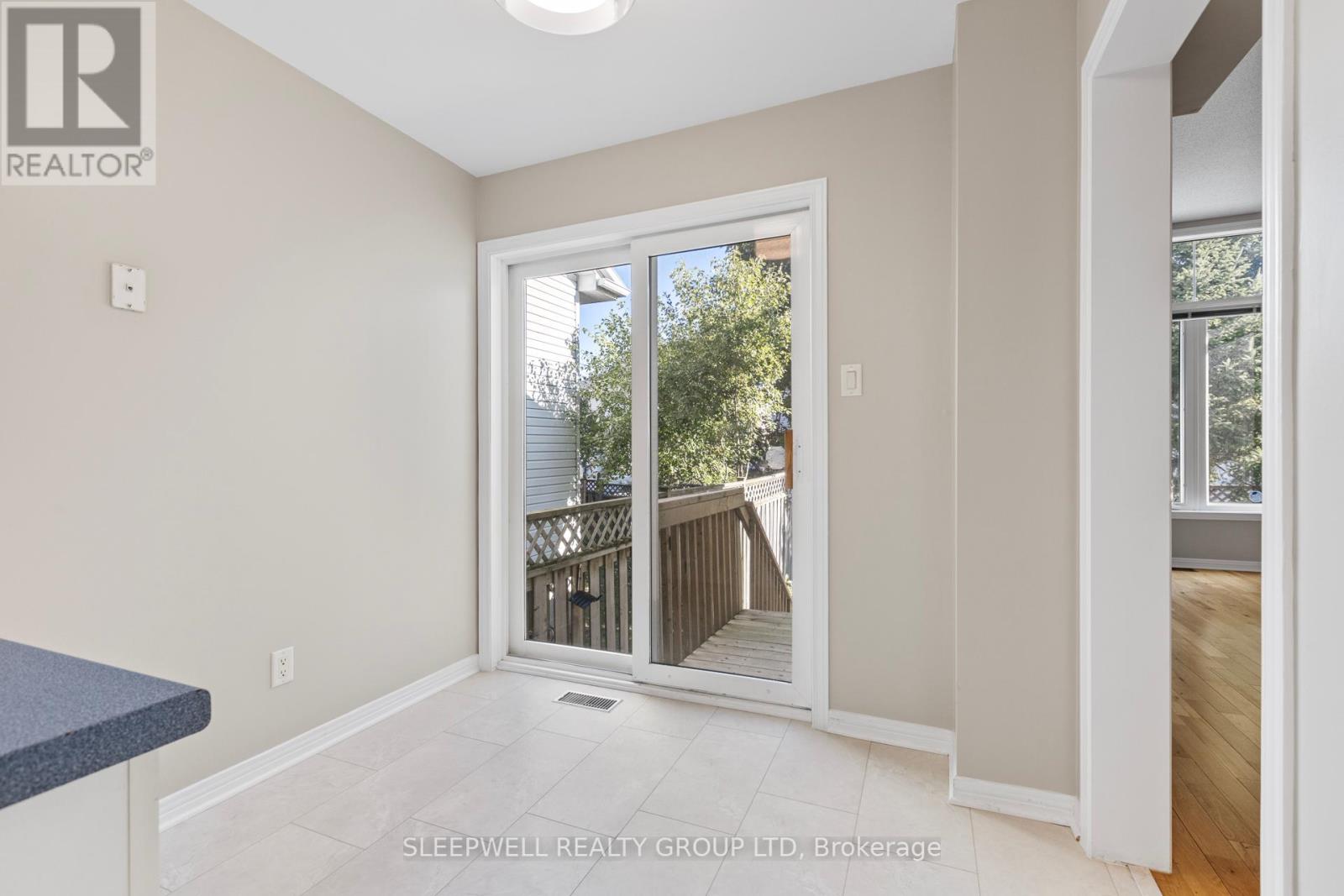 41 Kettleby Street, Ottawa, Ontario  K2K 3C4 - Photo 11 - X12446004