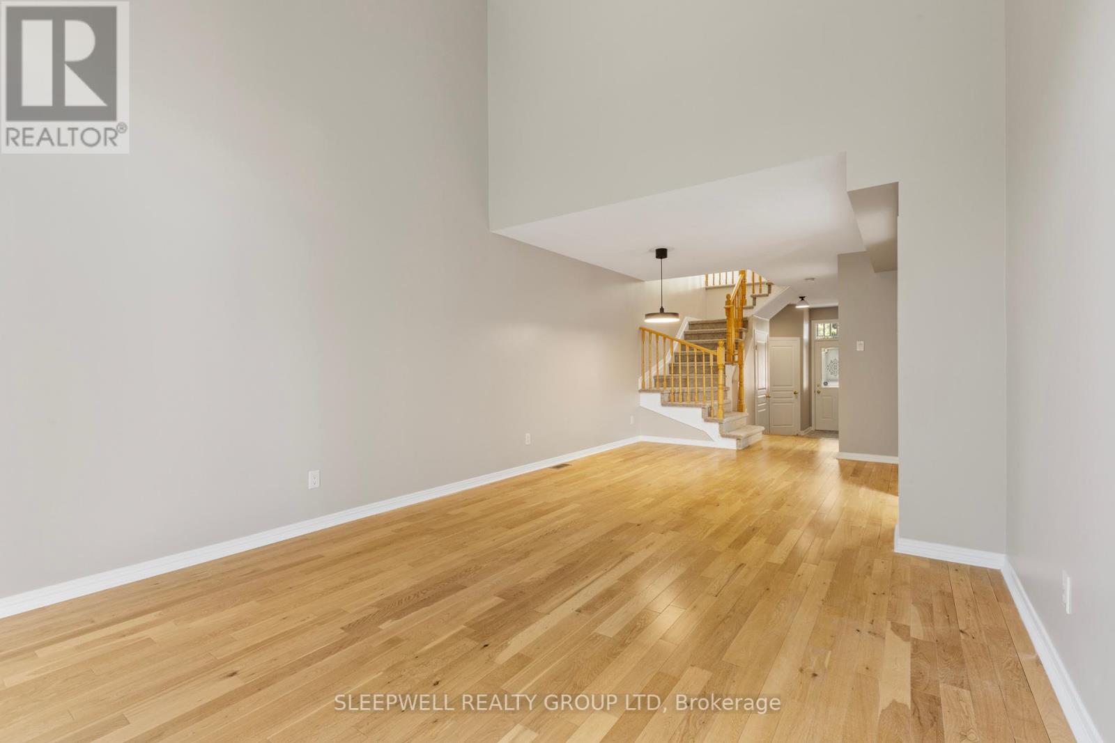 41 Kettleby Street, Ottawa, Ontario  K2K 3C4 - Photo 5 - X12446004