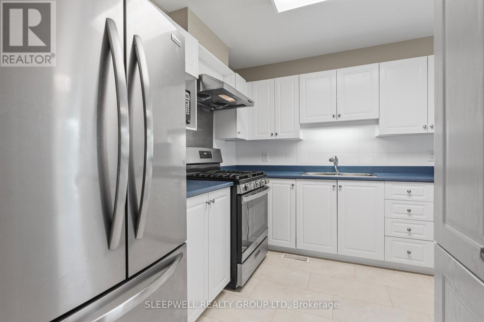 41 Kettleby Street, Ottawa, Ontario  K2K 3C4 - Photo 8 - X12446004